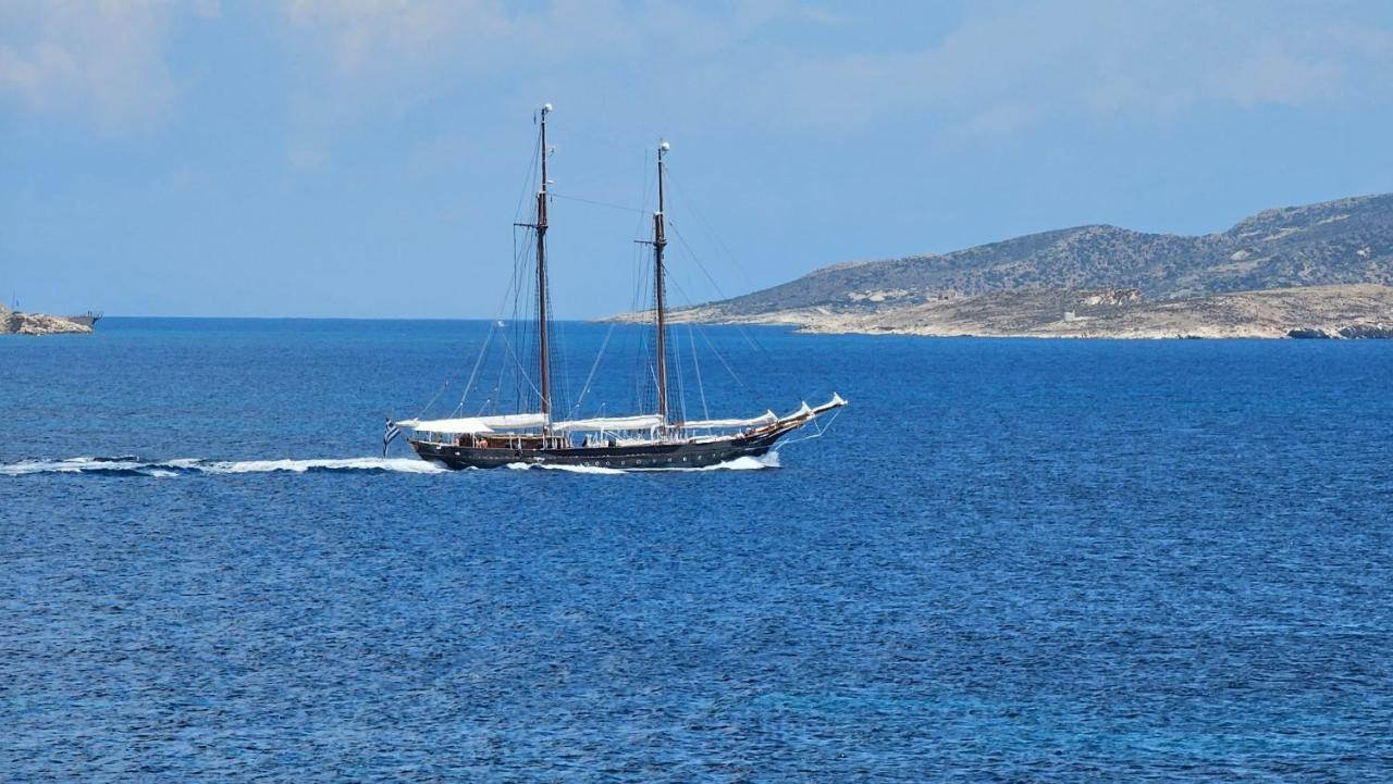 Polychronis Private Suite Pollonia Dış mekan fotoğraf