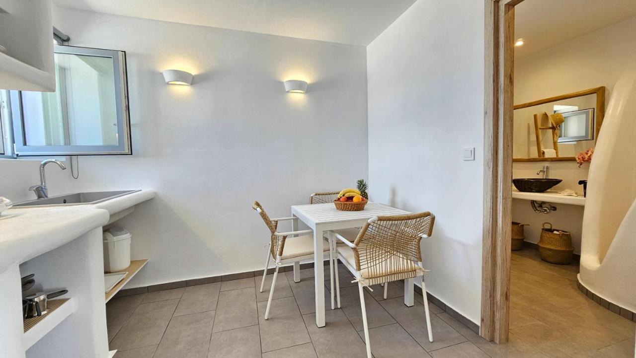 Polychronis Private Suite Pollonia Dış mekan fotoğraf