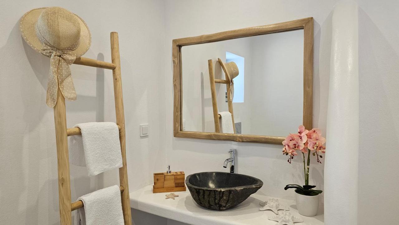 Polychronis Private Suite Pollonia Dış mekan fotoğraf
