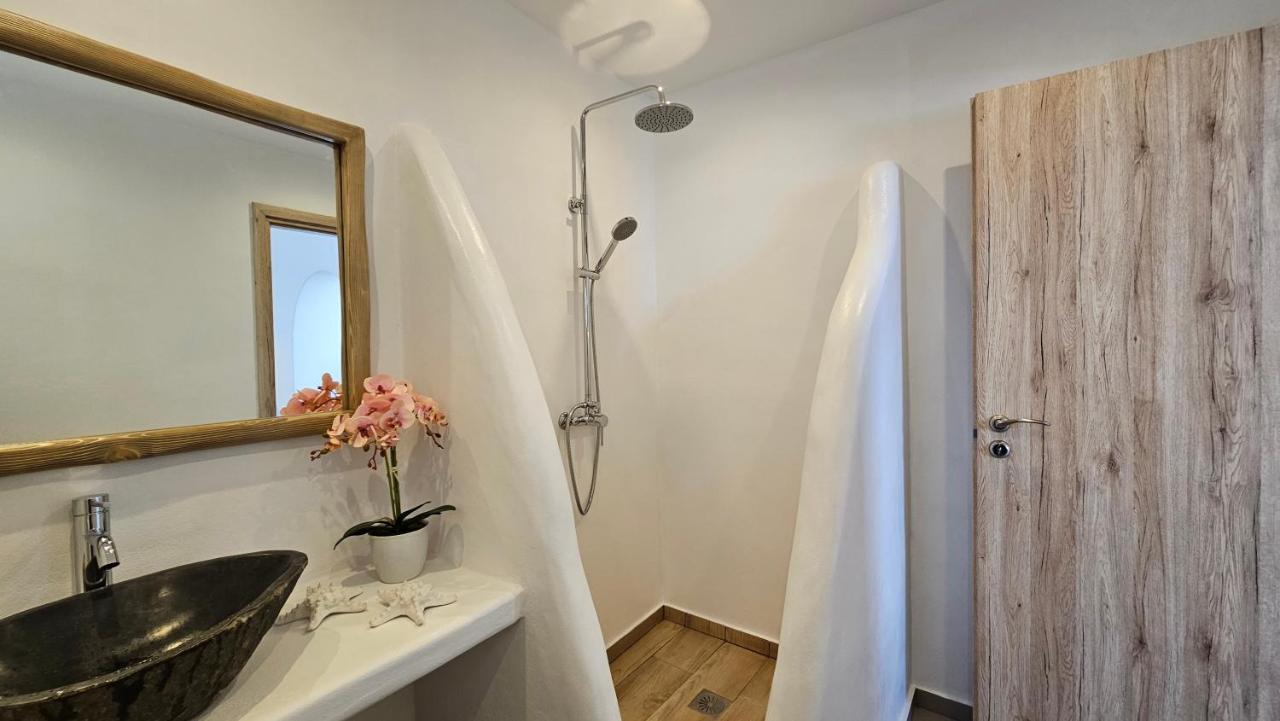 Polychronis Private Suite Pollonia Dış mekan fotoğraf