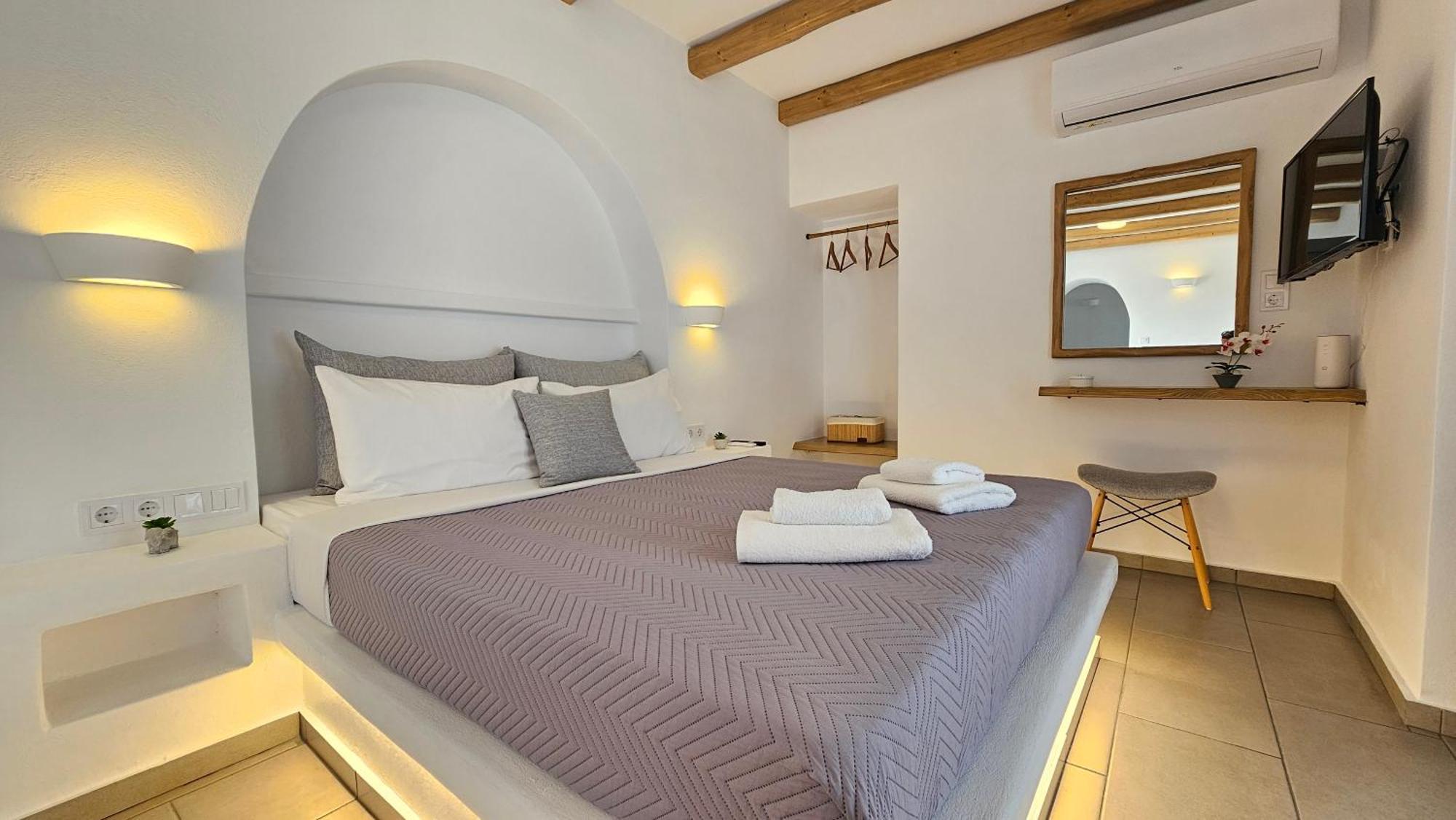 Polychronis Private Suite Pollonia Dış mekan fotoğraf